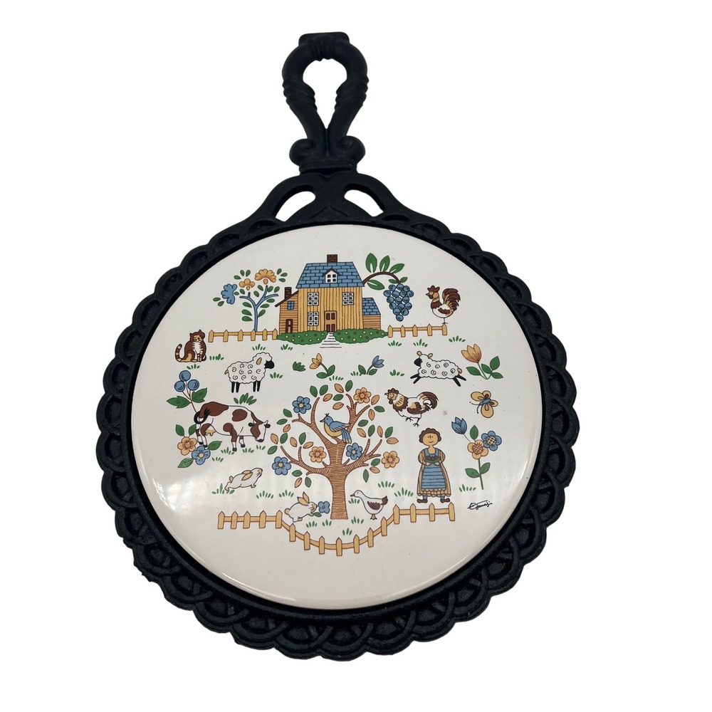Orient VTG Primative Americana Farm Trivet Ceramic Cast Iron Folk Art Hot Plate